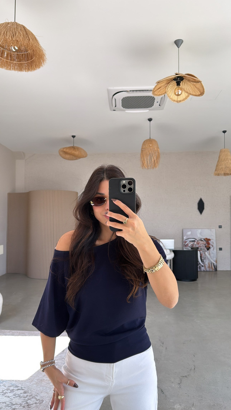 Lacivert Omzu Açık Kısa Kollu Modal Bluz