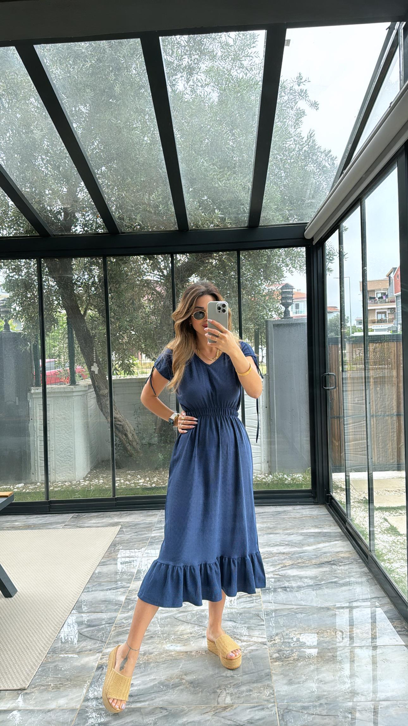 Lacivert Omzu Büzgülü V Yaka Elbise