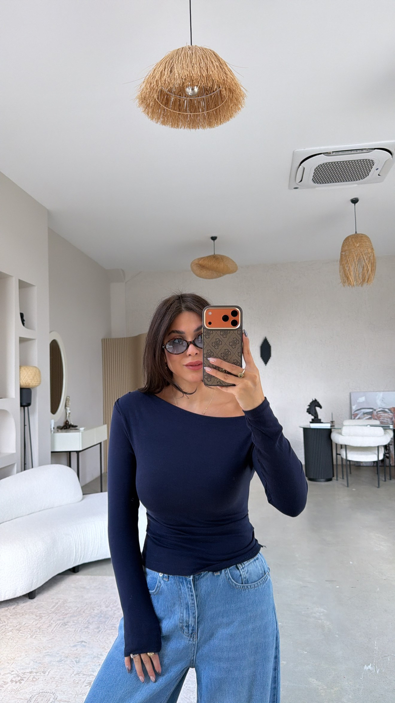 Lacivert Premium Cotton Büzgülü Kayık Yaka Bluz