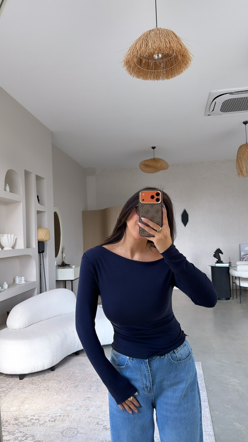 Lacivert Premium Cotton Büzgülü Kayık Yaka Bluz