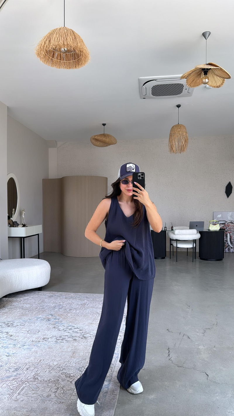 Lacivert V Yaka Bol Paça Takım