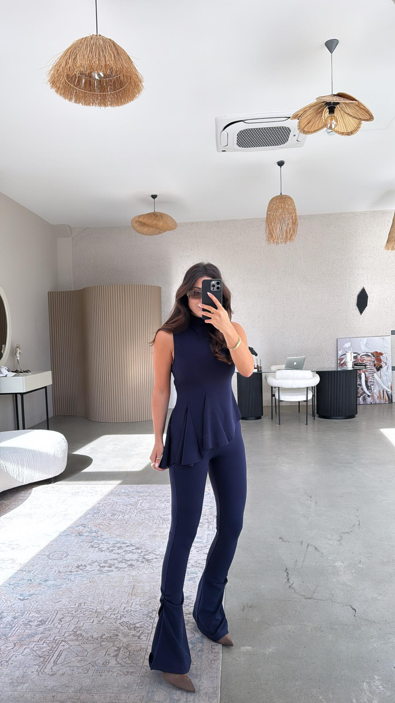 Lacivert ZR Model Likralı Krep Kumaş Volanlı İspanyol Takım