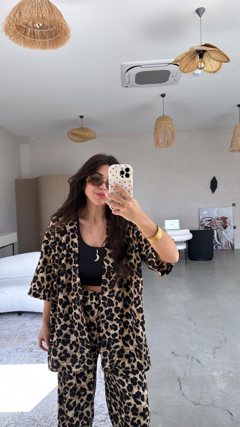 Leopar Desenli Bürümcük Ceketli Takım