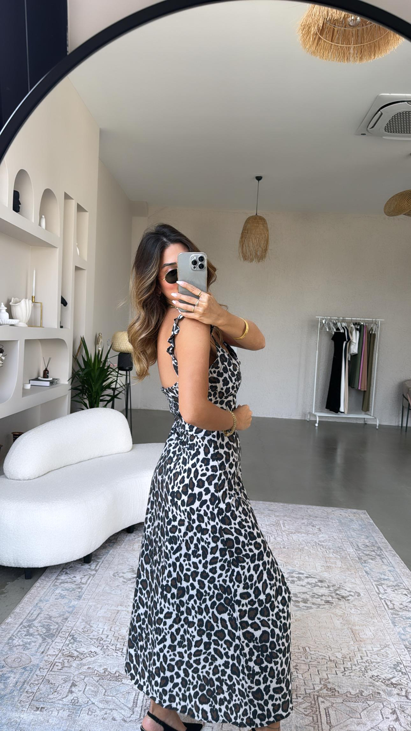 Leopar Yırtmaçlı Kolları Fırfırlı Elbise