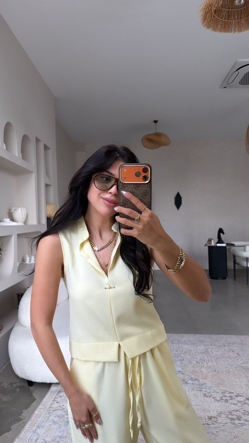 Limon Sarı Gümüş Aksesuarlı Pantolon Bluz Takım