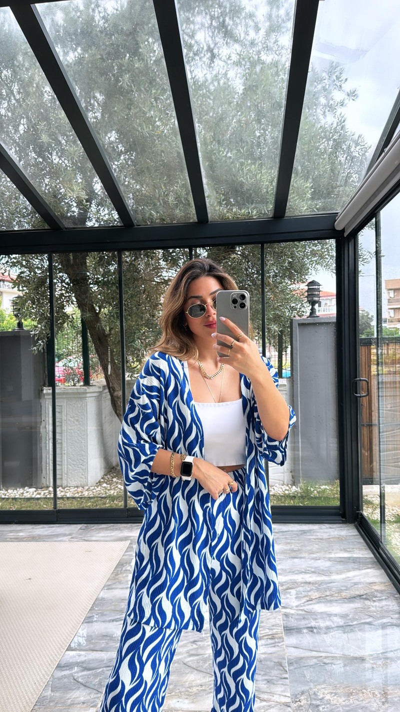 Mavi Kimonolu Takım