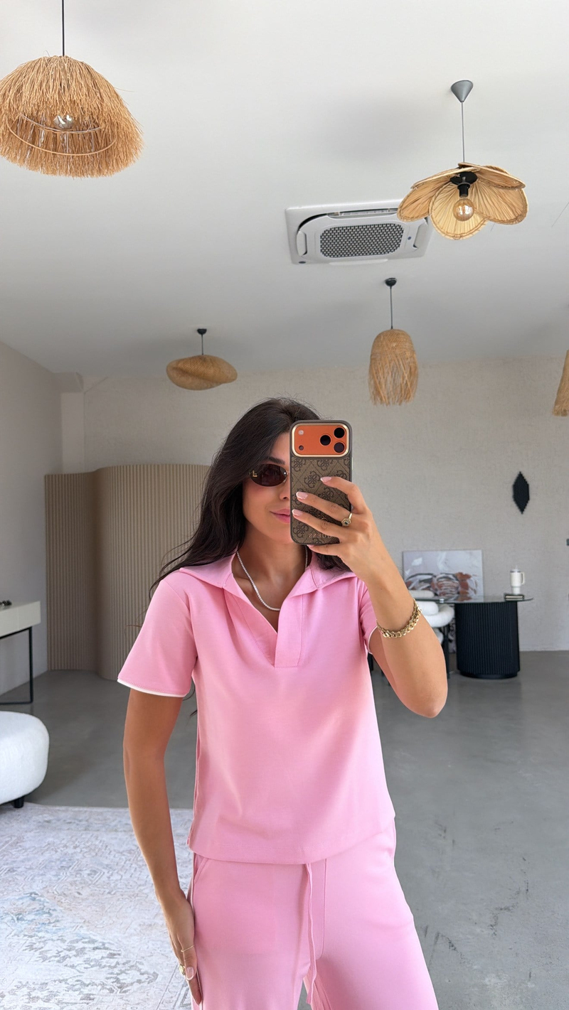 Pembe Biyeli Yakalı Takım
