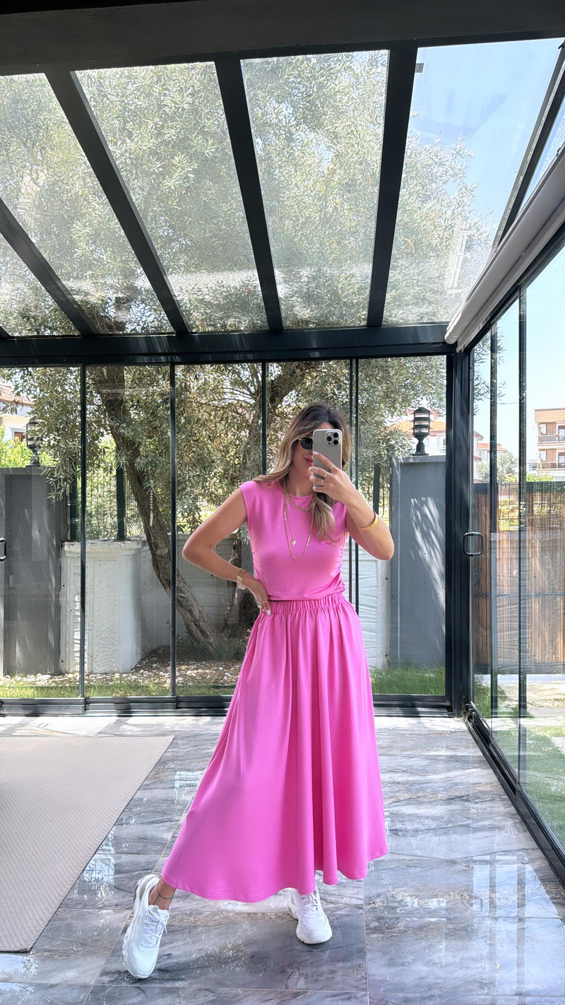 Pembe Etekli Takım