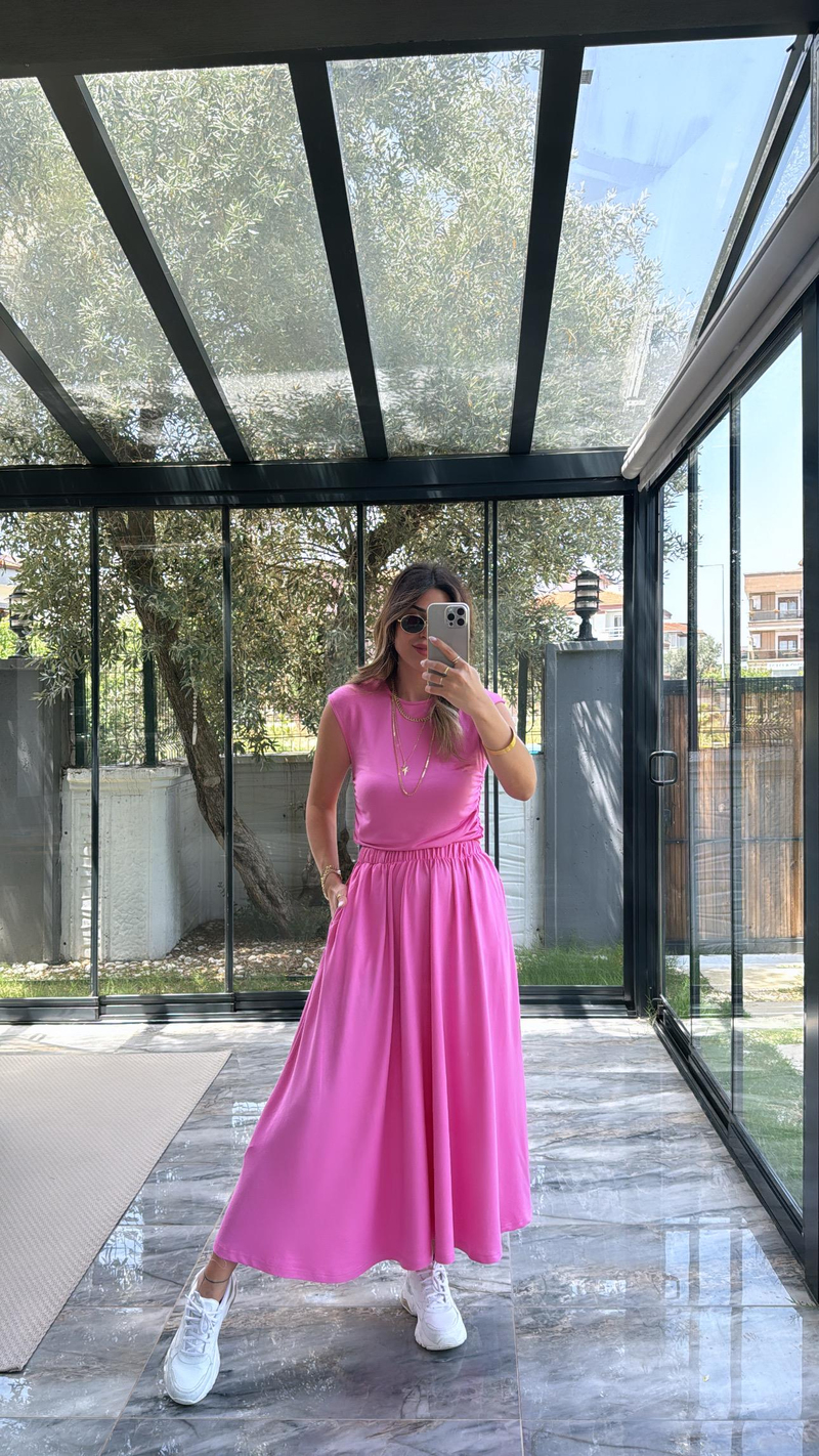 Pembe Etekli Takım