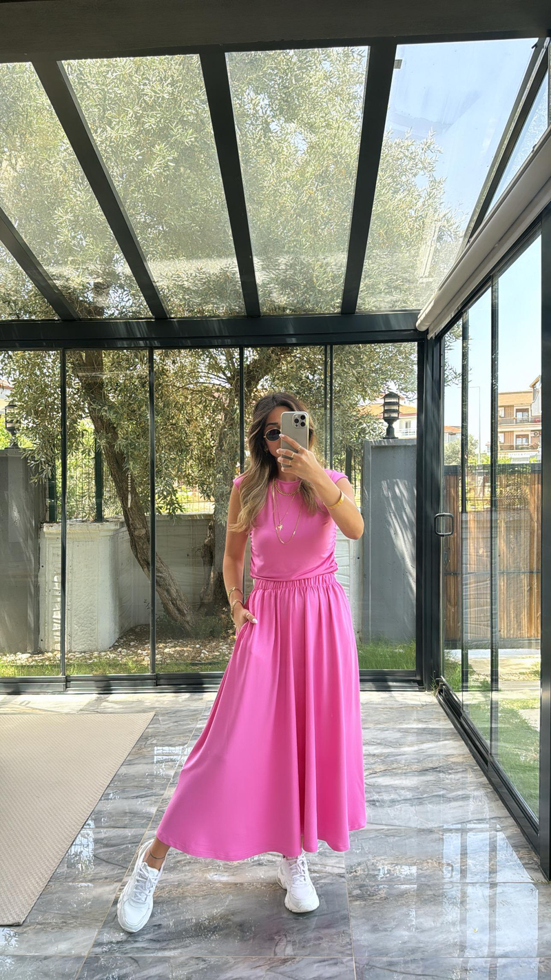 Pembe Etekli Takım