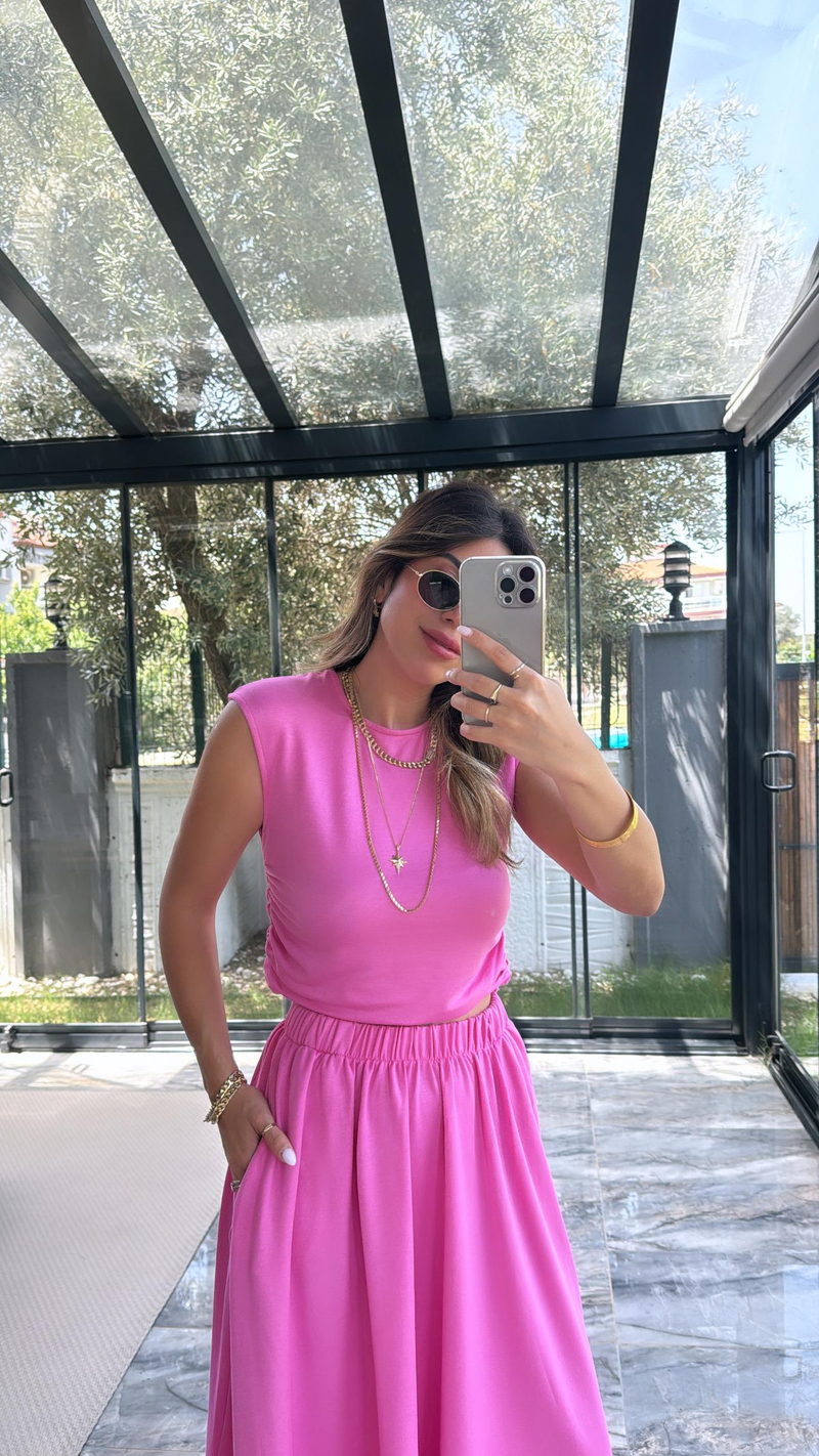 Pembe Etekli Takım