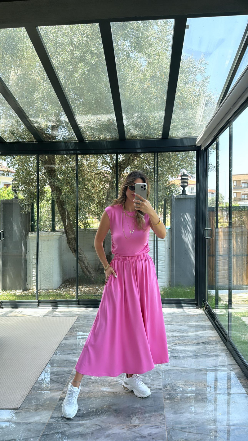 Pembe Etekli Takım