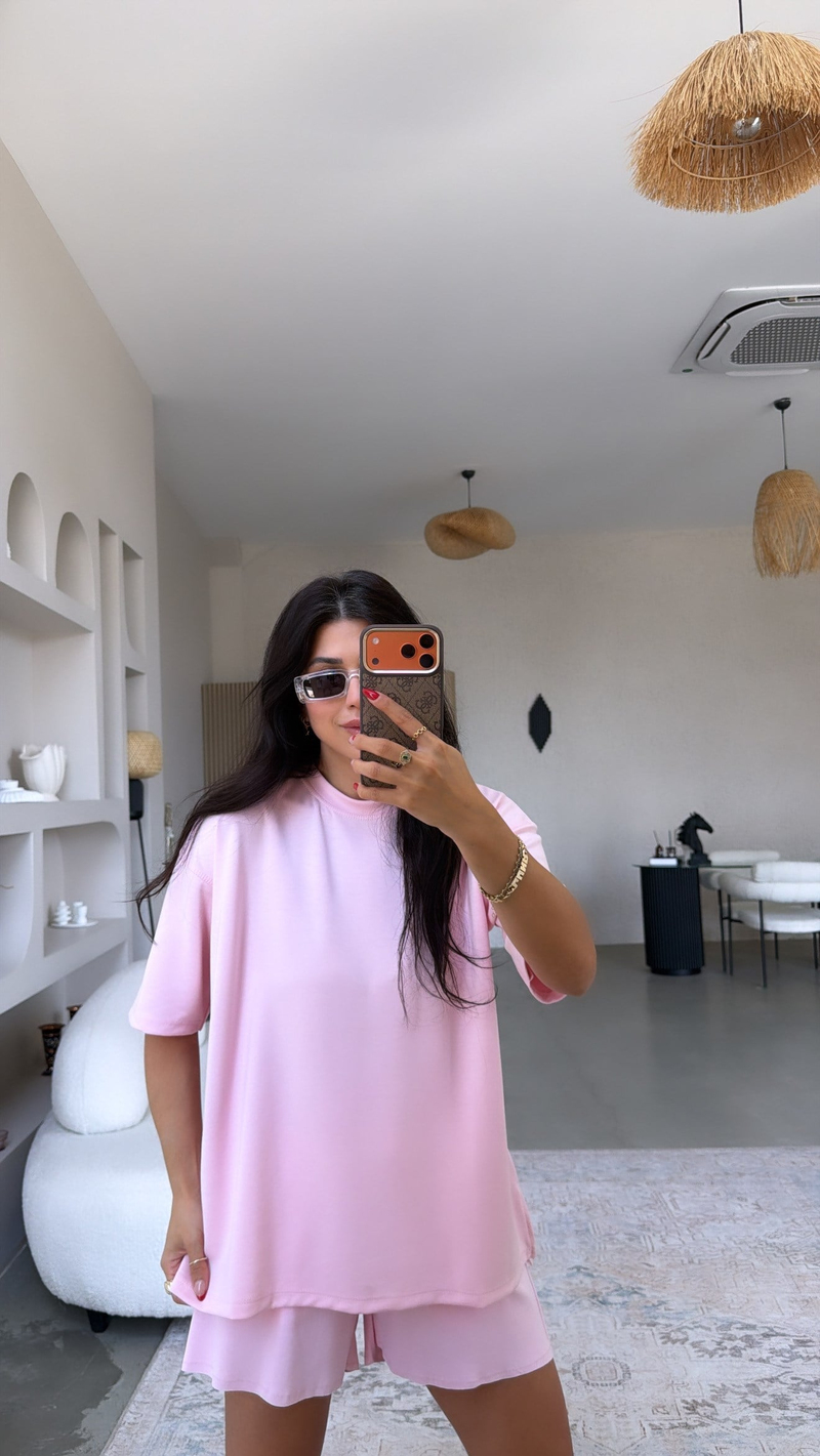 Pembe Yanı Minik Yırtmaçlı Oversize Modal Tshirt