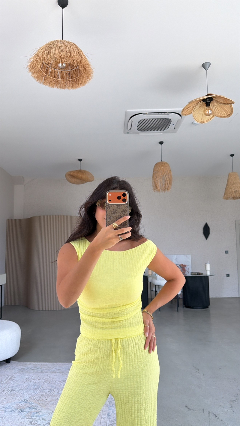 Sarı Bubble Omzu Düşük Bluz Pantolon Takım
