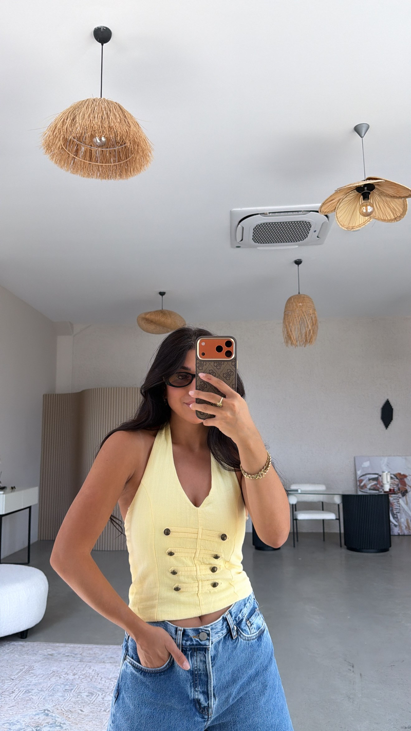 Sarı Eskitme Düğmeli Sırtı Gipeli Keten Bluz