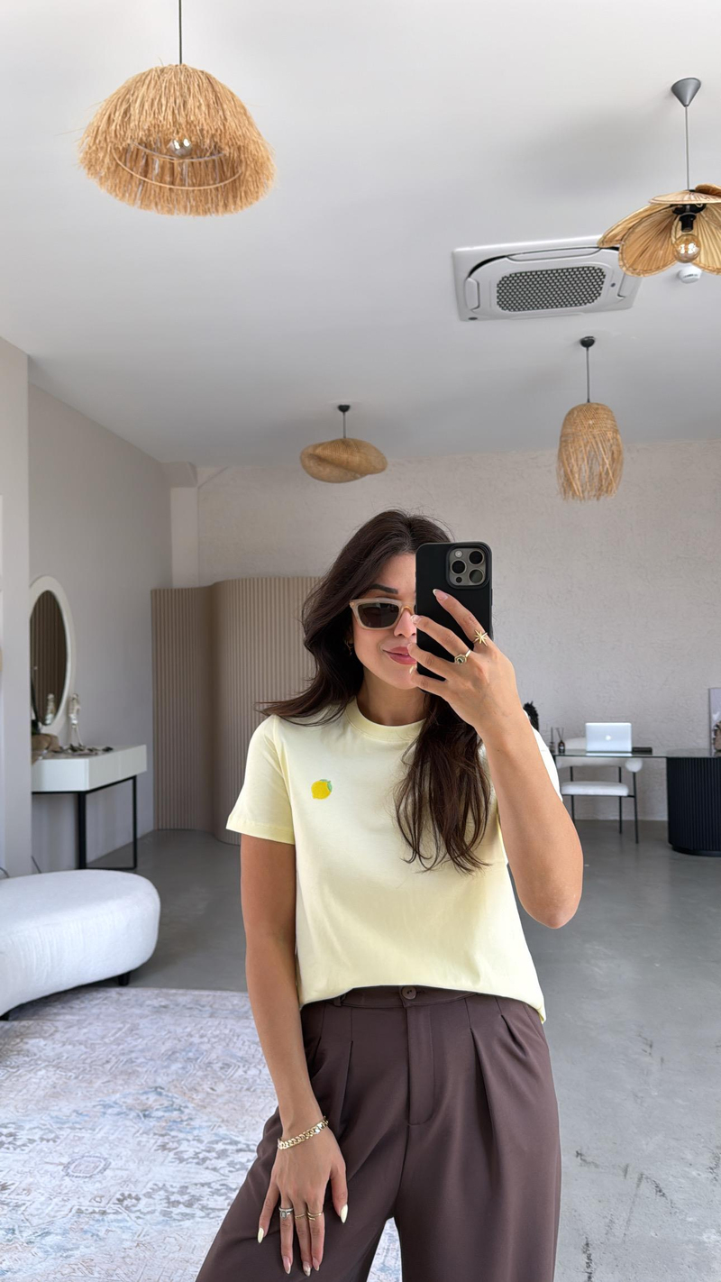 Sarı Limon Nakışlı Tshirt