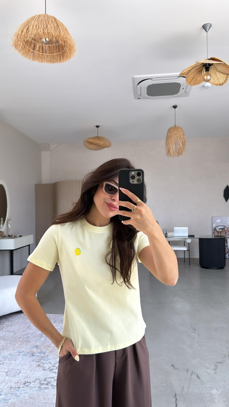 Sarı Limon Nakışlı Tshirt