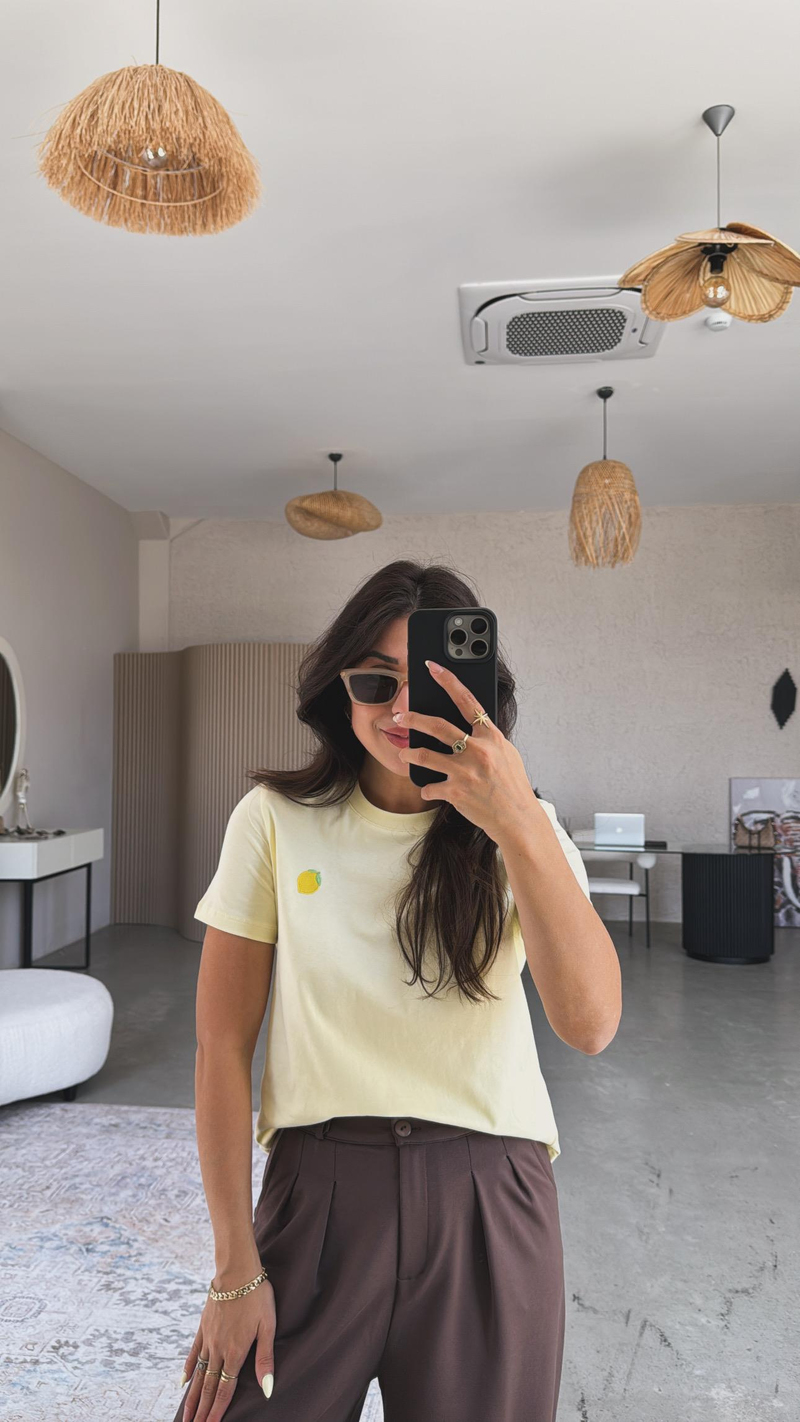 Sarı Limon Nakışlı Tshirt