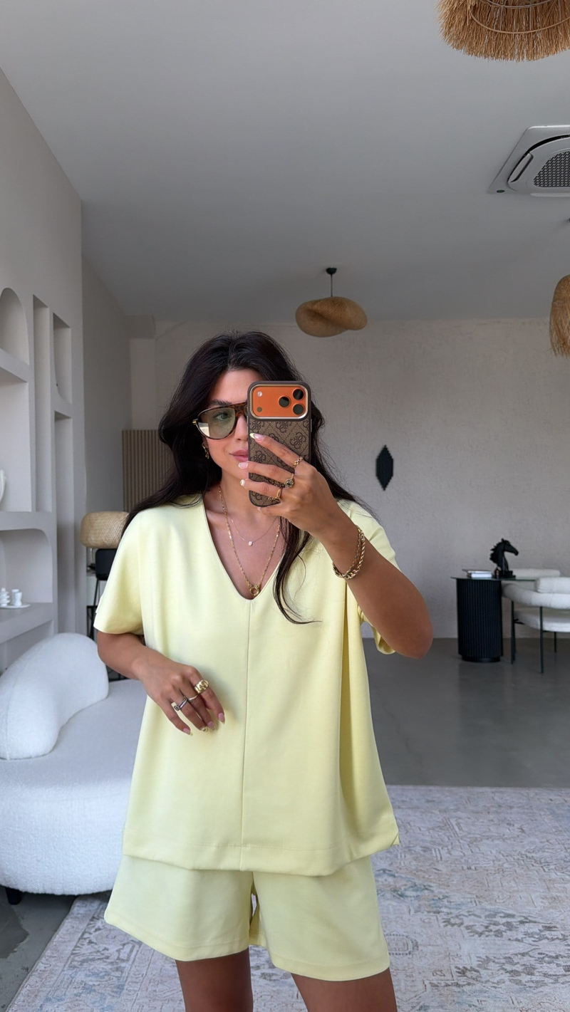 Sarı V Yaka Modal Şort Bluz Takım