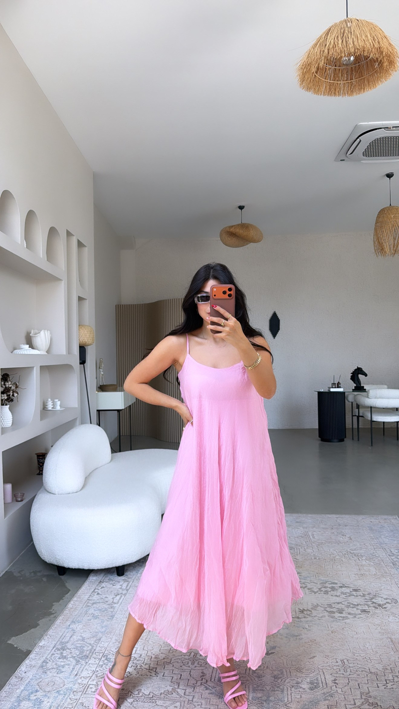 Şeker Pembe Kırışık Efektli Askılı Elbise