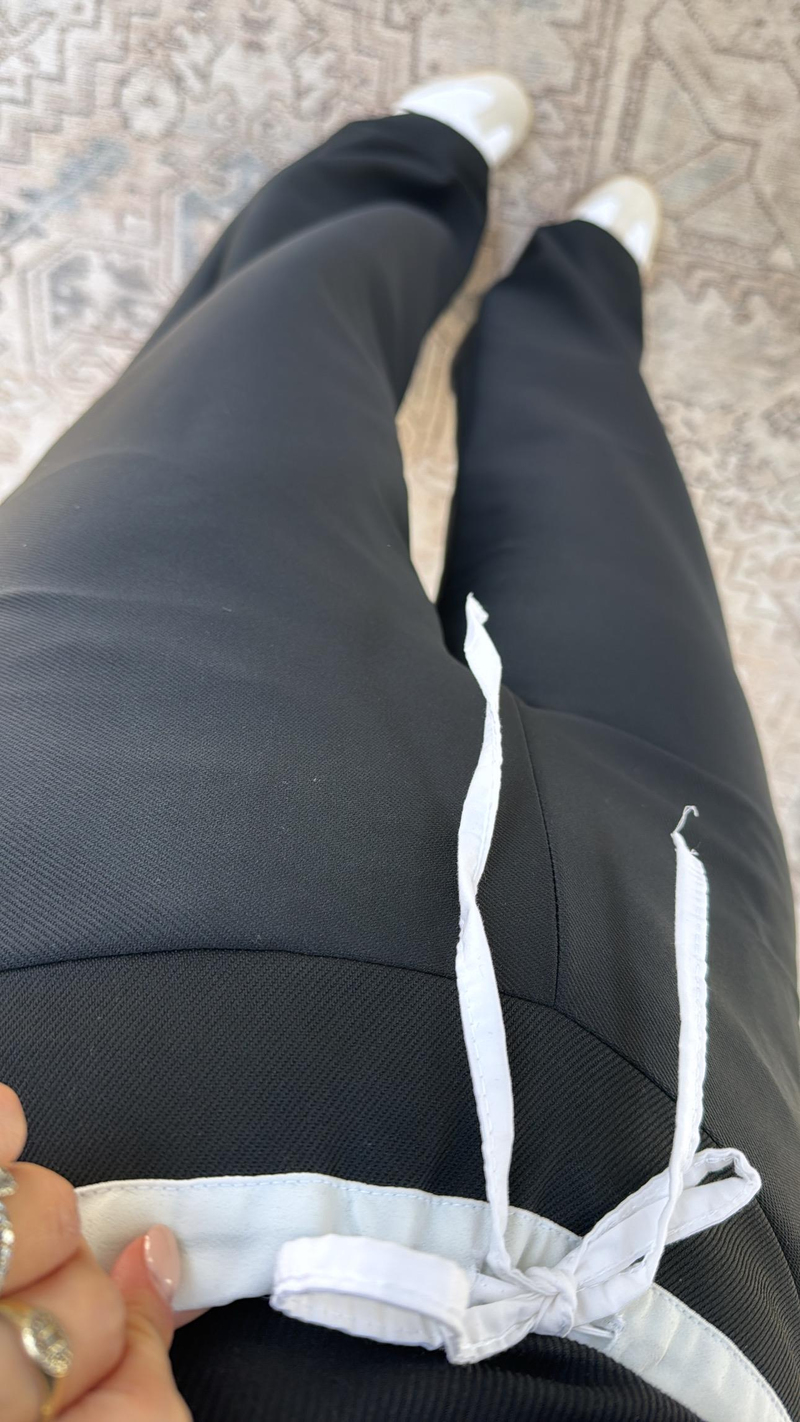 Siyah Bel Detay Kumaş Pantolon