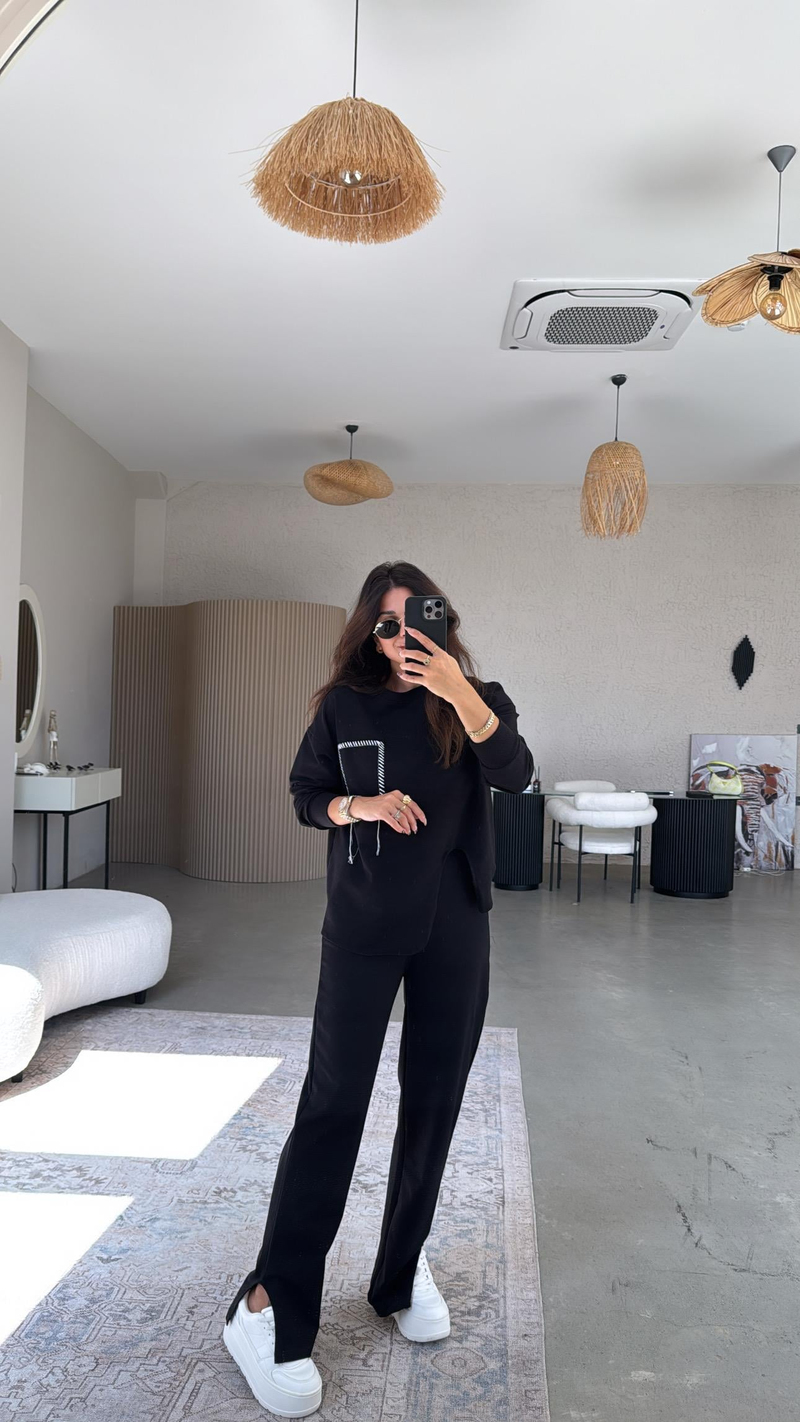 Siyah Beyaz Nakış Detaylı Yırtmaçlı Takım Bebe