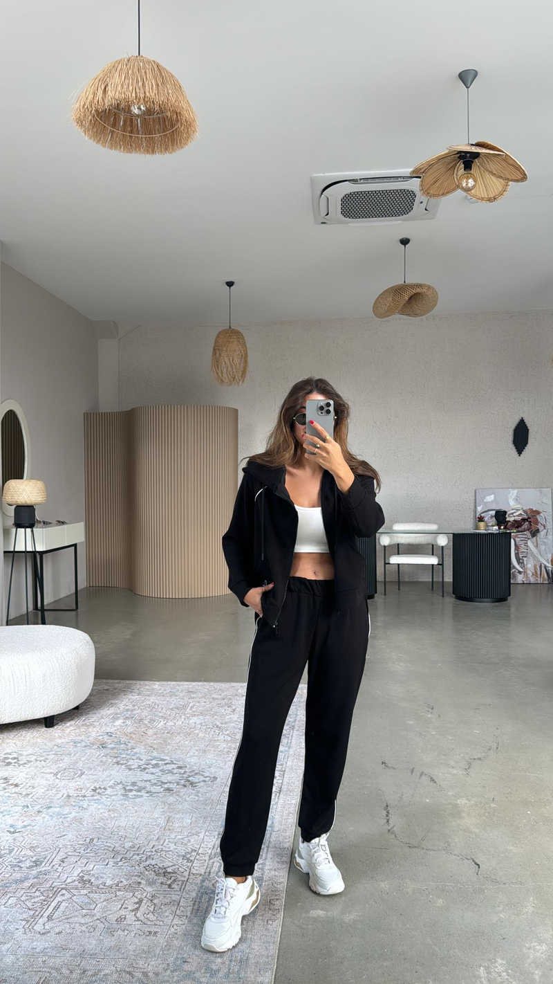 Siyah Biyeli Club Takım