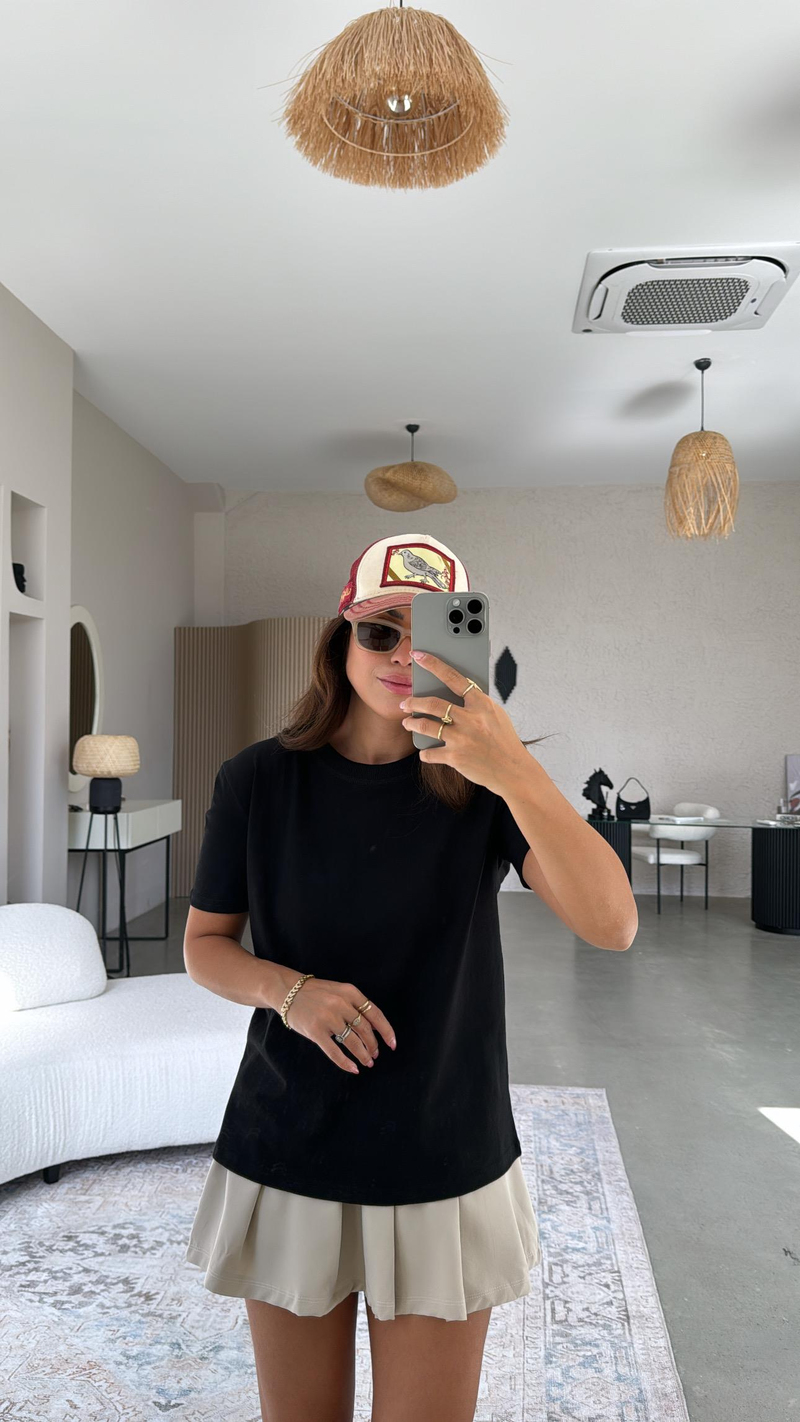 Siyah Buketteke Premium Basic Tshirt