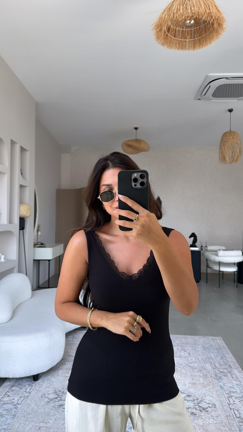 Siyah Dantel Yaka Fitilli Atlet