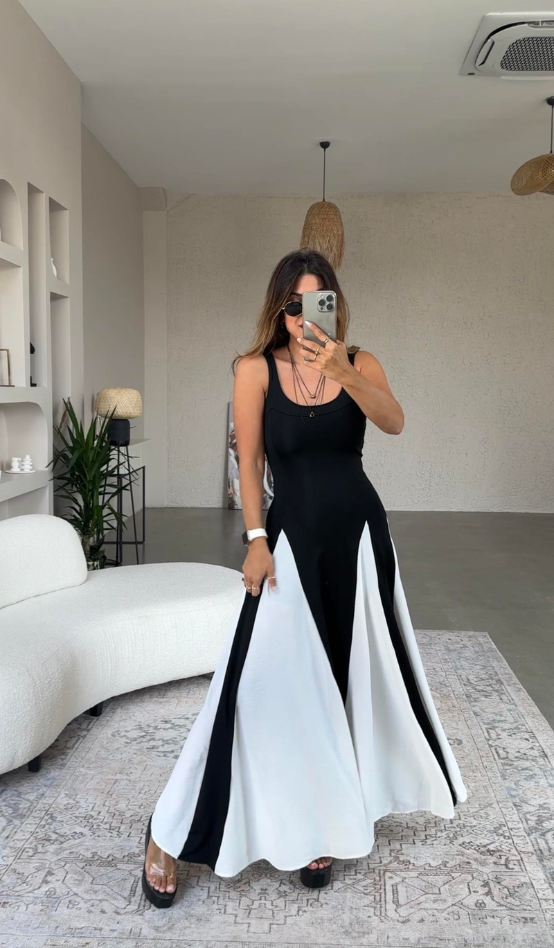 Siyah Dilimli Maxi Boy Elbise