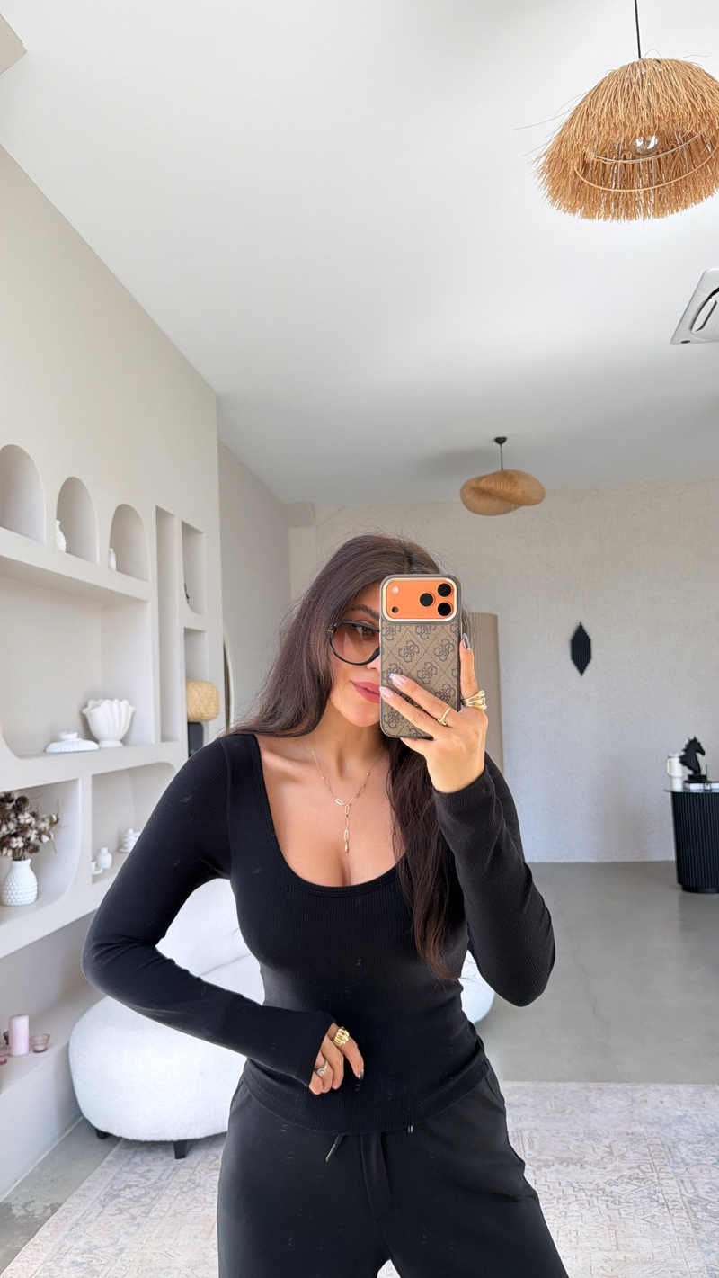 Siyah Globlu Uzun Kollu Bra Free Basic Bluz
