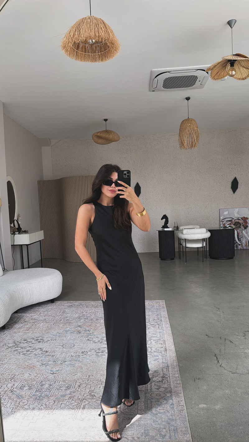 Siyah Halter Yaka Maxi Elbise