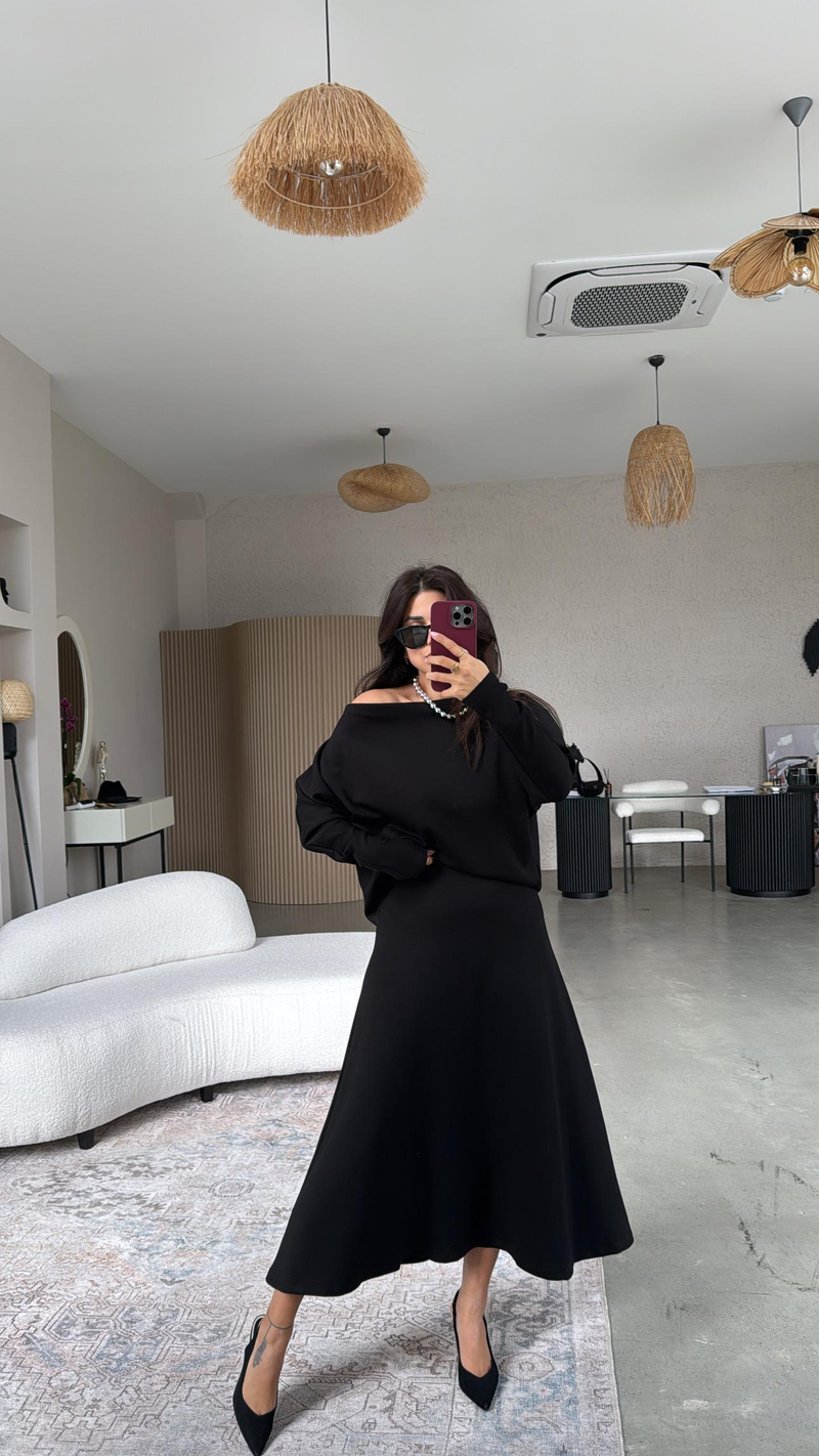 Siyah Kayık Yaka Modal Kumaş Etek Bluz Takım