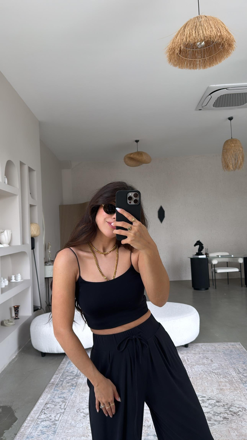 Siyah Lastik Askı Crop