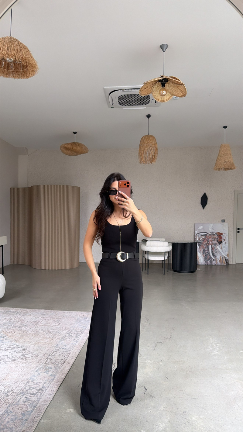 Siyah Oymalı Kemerli Bol Paça Premium Kumaş Pantolon