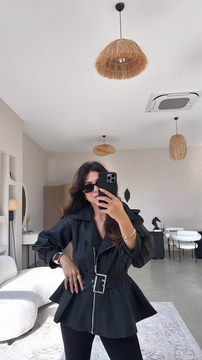 Siyah Premium Volanlı Kemerli Deri Ceket