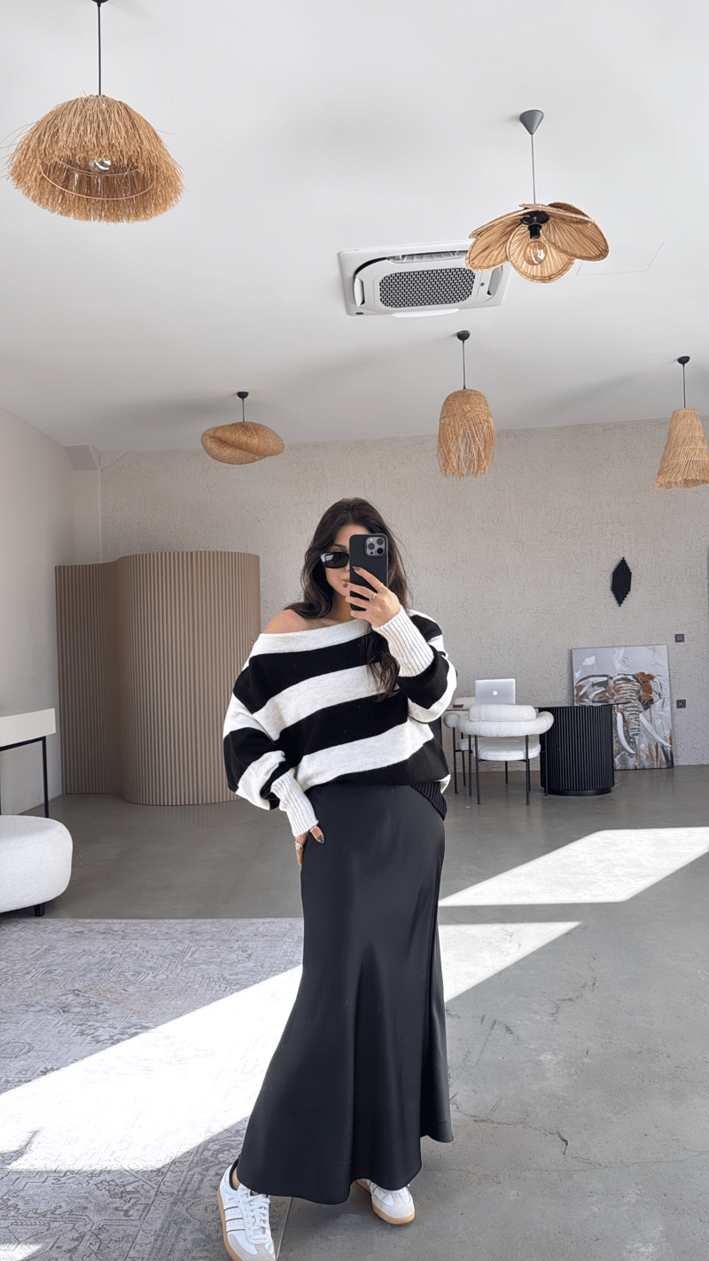 Siyah Saten Maxi Etek