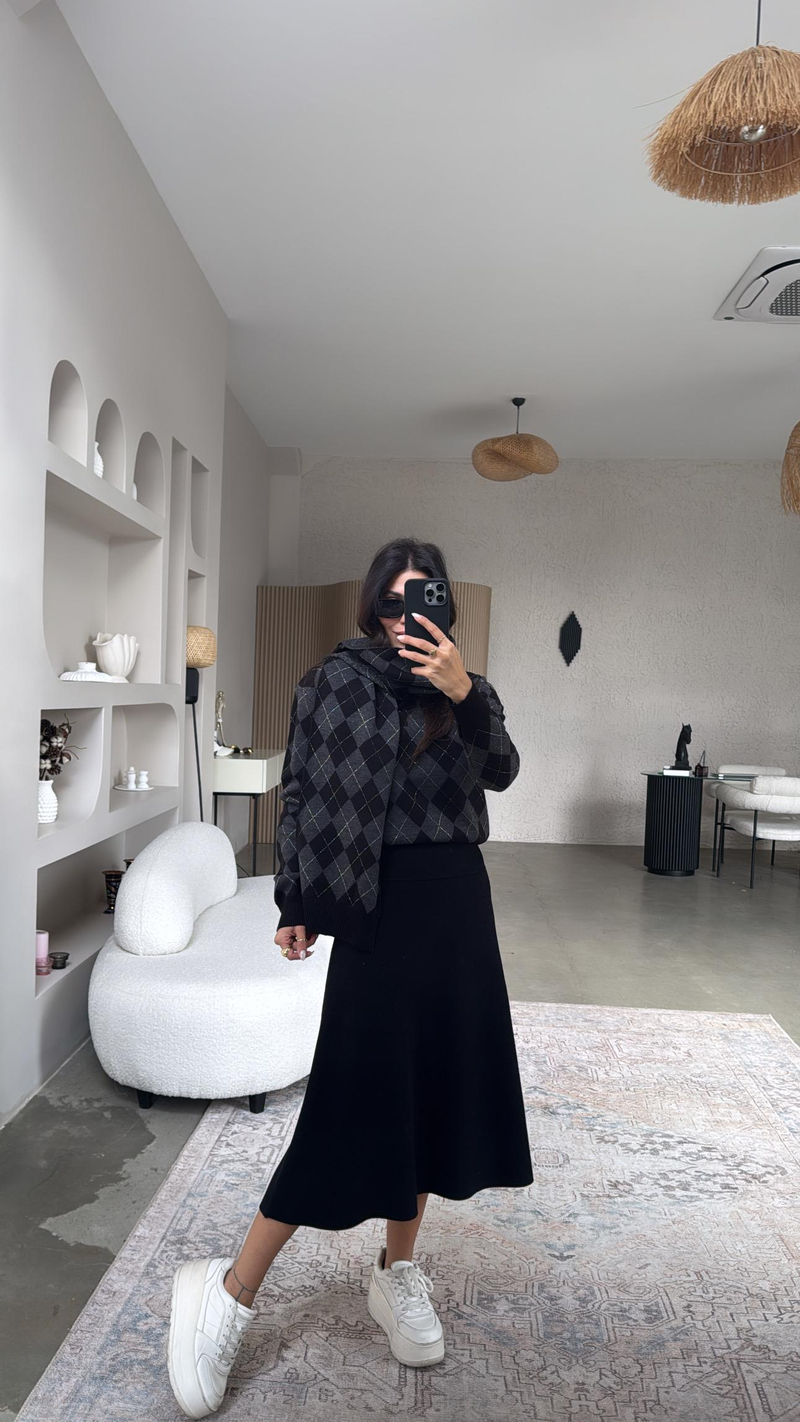 Siyah Selanik Triko Basic Etek