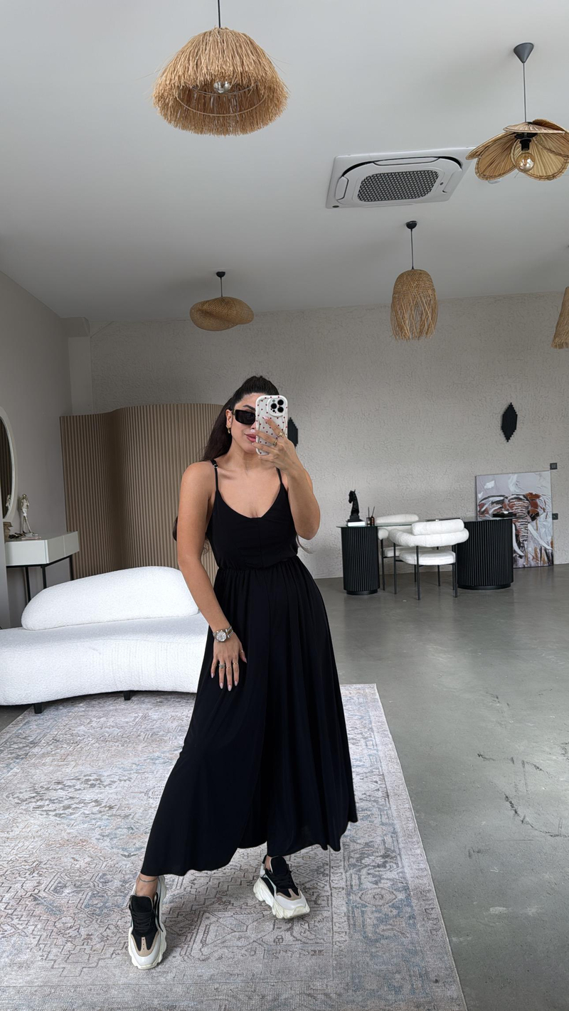 Siyah Sırtı Çapraz Askılı Buzzy Tulum