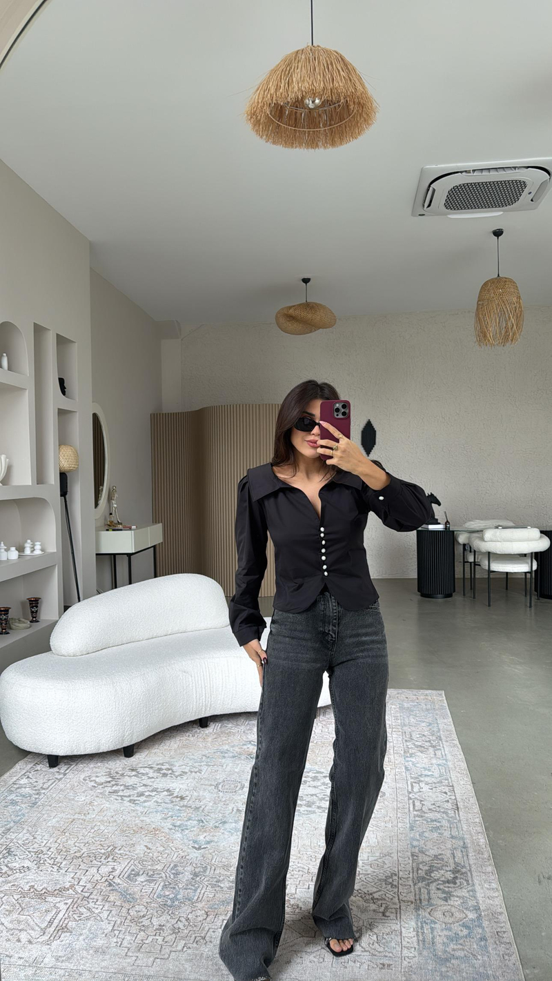Siyah Taş Düğmeli Poplin Gömlek