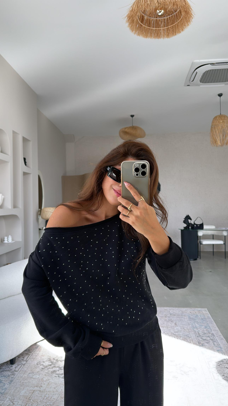 Siyah Taşlı Omzu Düşük Sweatshirt