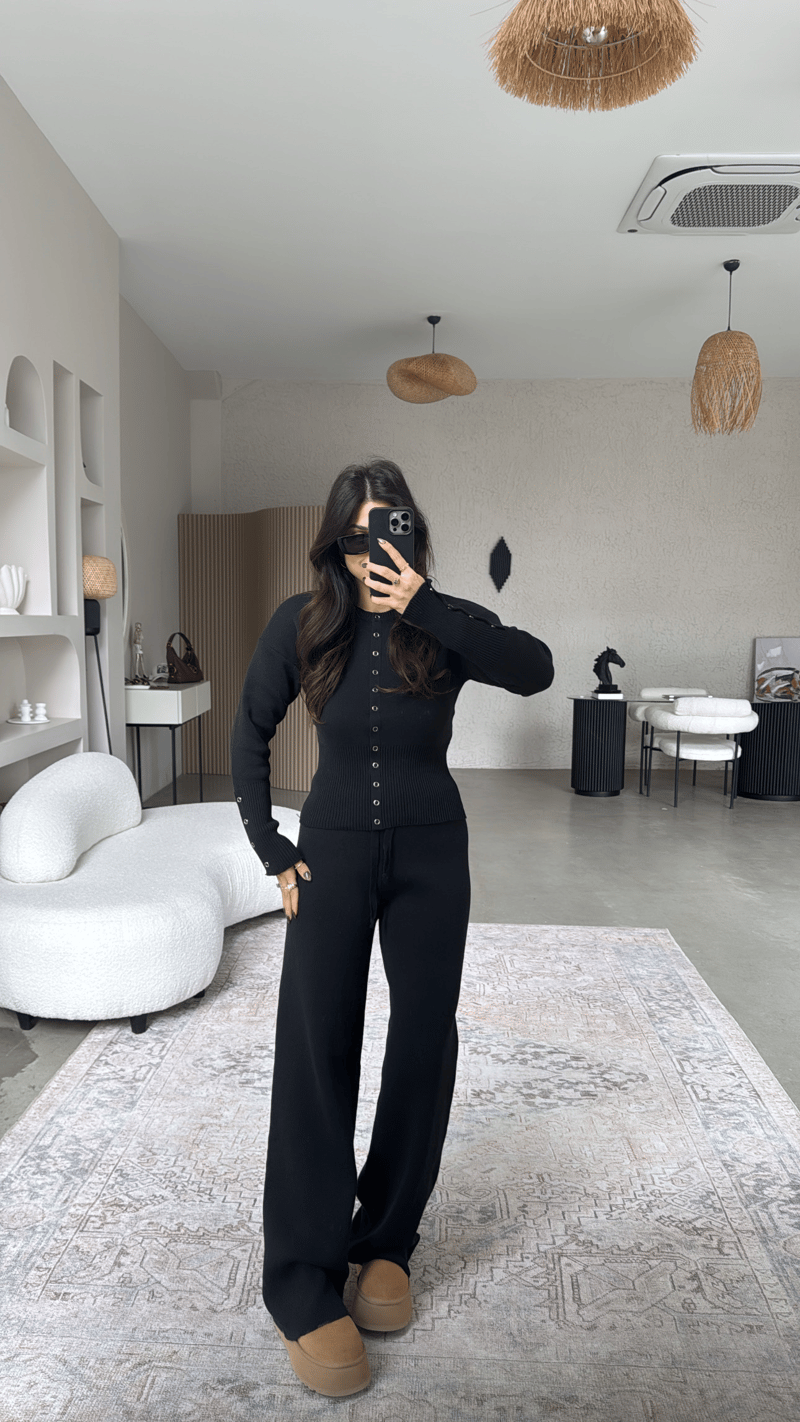 Siyah Triko Çıtçıtlı Pantolon Hırka Takım