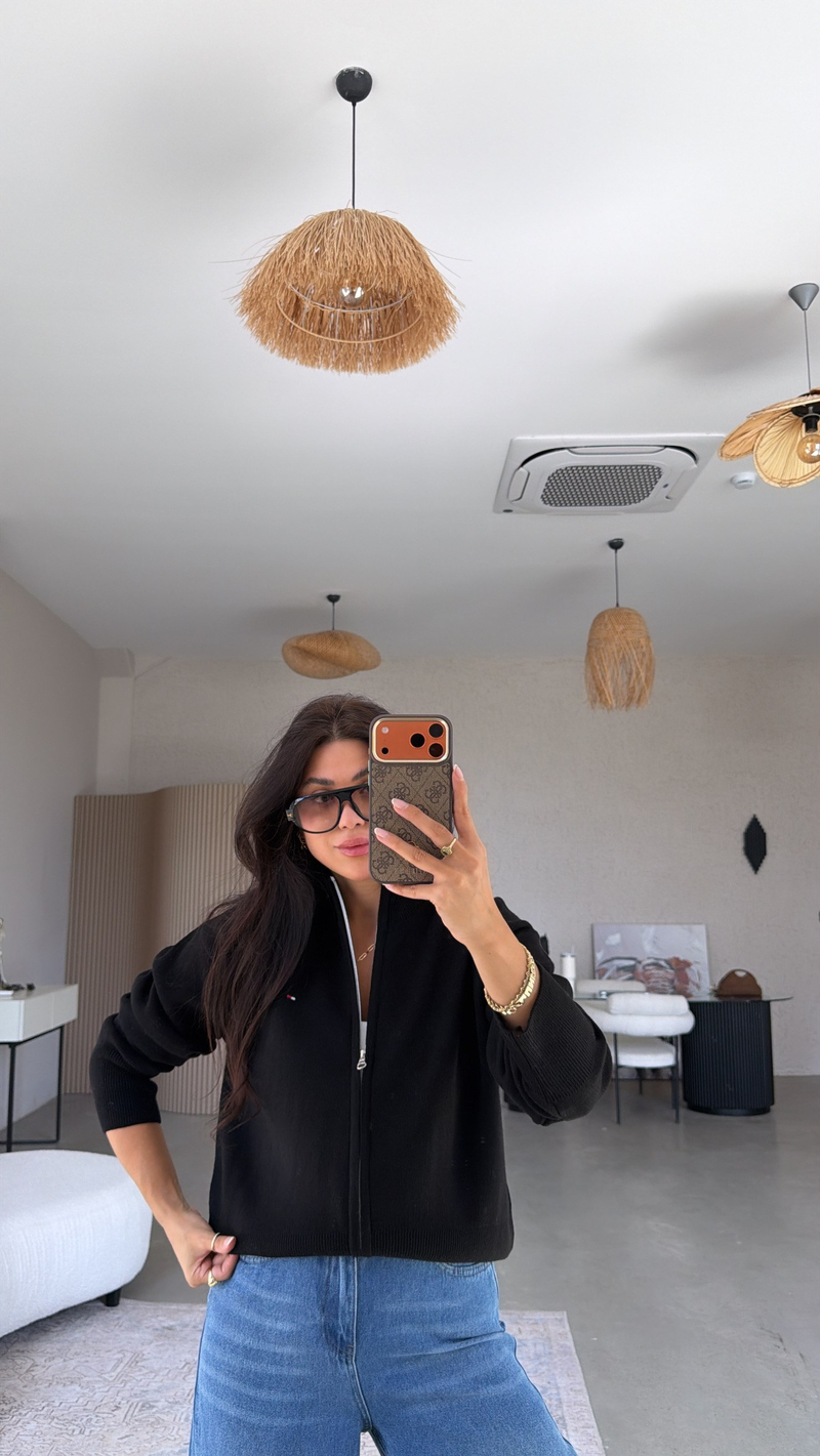 Siyah Triko Fermuarlı Tmy Orjinal Hırka