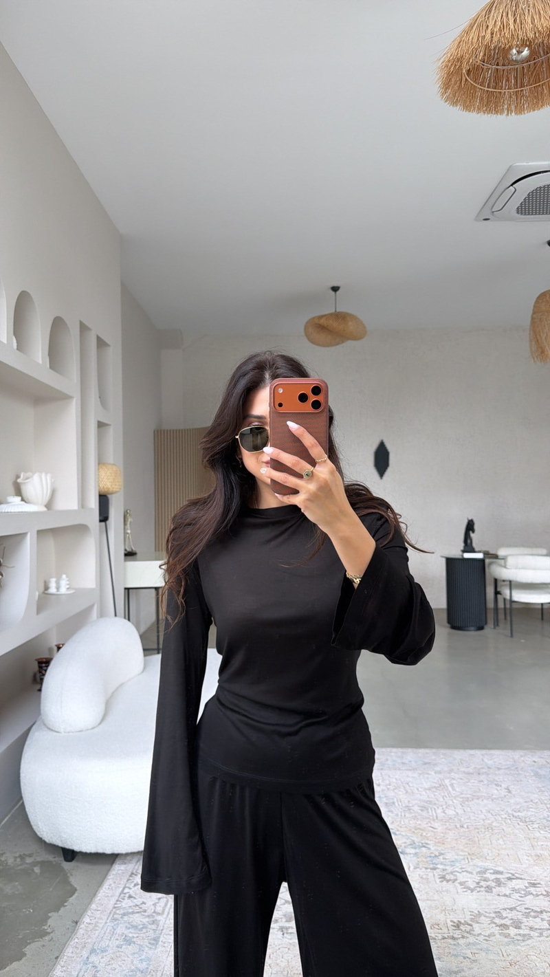 Siyah Vatkalı Arkası Bağcıklı Ev Takım