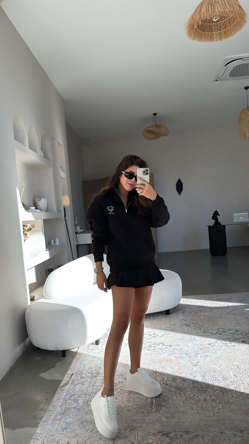 Siyah Yakası Fermuarlı Tenis Sweatshirt