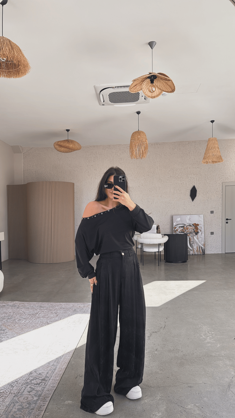 Siyah Yılan Deri Görünümlü Dökümlü Premium Kumaş Pantolon