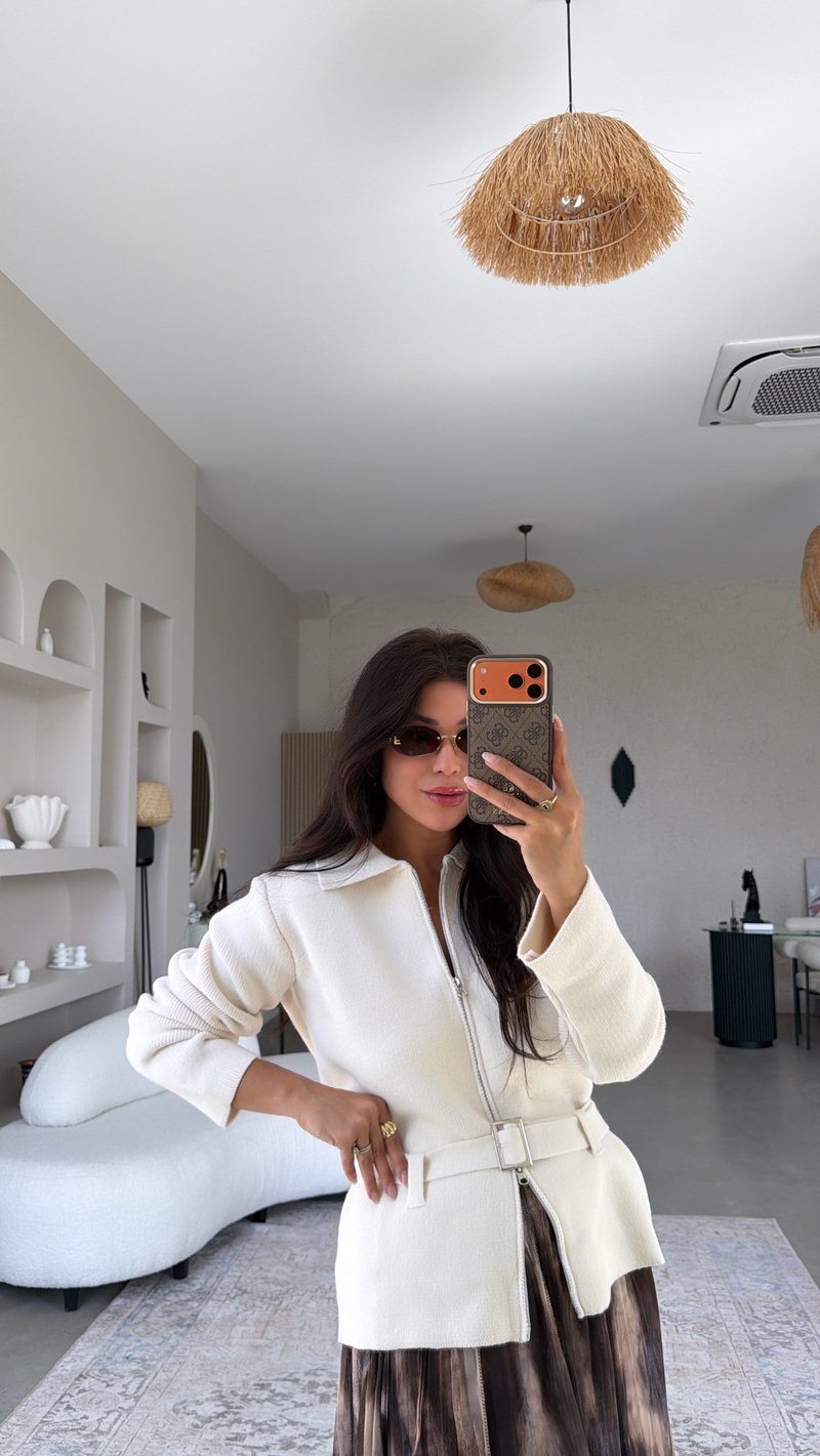 Vanilya Tokalı Kemerli Premium Triko Hırka