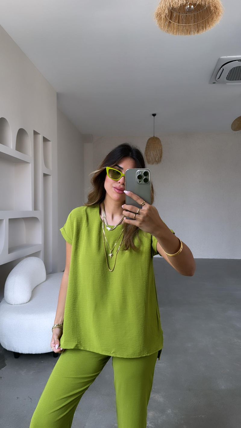 Yağ Yeşili Paça Pensli Kısa Kollu Takım