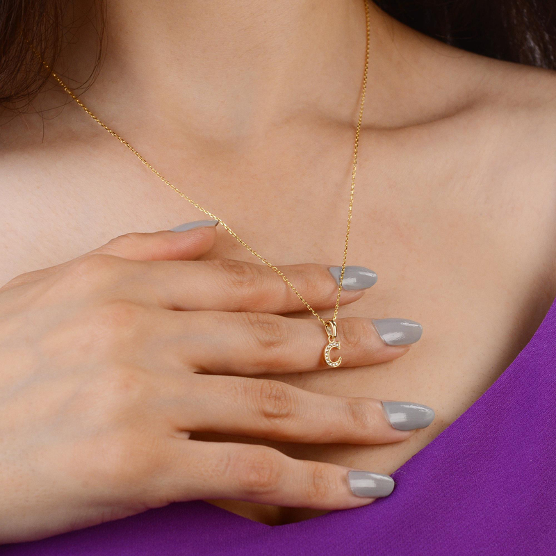 14 Ayar Altın C Harfi Taşlı Kolye Ucu