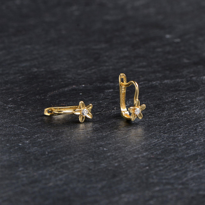 14 Ayar Altın Çiçek J Küpe